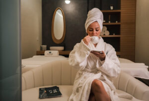 Holistyczne podejście do piękna. Jak nowoczesne zabiegi SPA wpływają na Twój dobrostan?